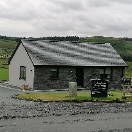 Poachers Bothy Skeabost Buitenkant foto