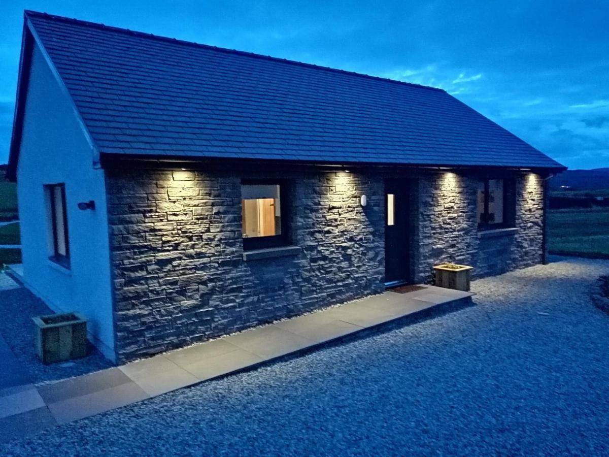 Poachers Bothy Skeabost Buitenkant foto